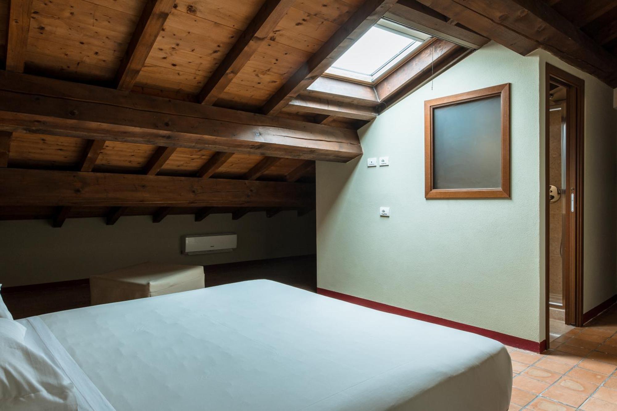 Osteria Luxury Apartments Peschiera del Garda Bagian luar foto