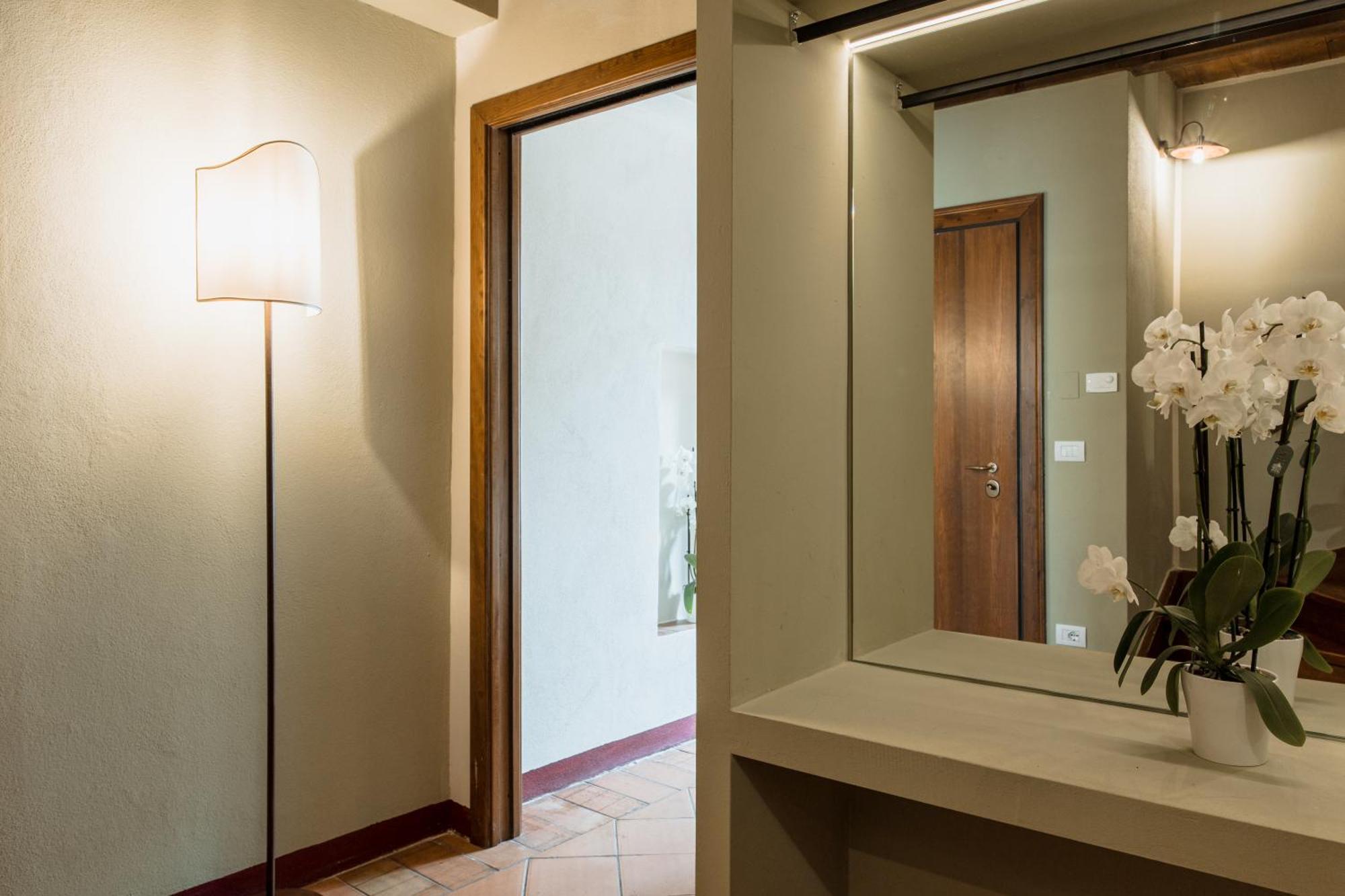 Osteria Luxury Apartments Peschiera del Garda Bagian luar foto