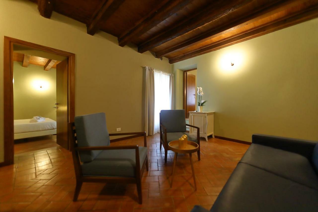 Osteria Luxury Apartments Peschiera del Garda Bagian luar foto